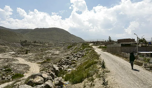 Numerosas canteras ponen en peligro a familias del Cono Norte de Arequipa