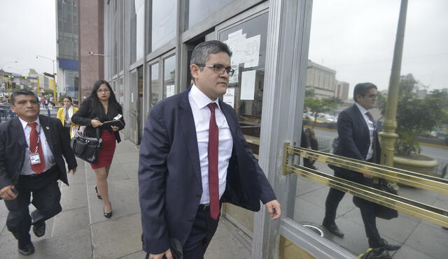  Fiscal Pérez anuncia otra diligencia a Chávarry tras suspensión de interrogatorio