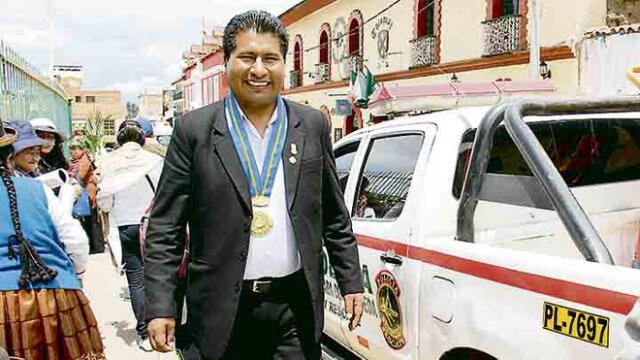 Walter Aduviri pide reunirse con Vizcarra por gas de Bolivia 