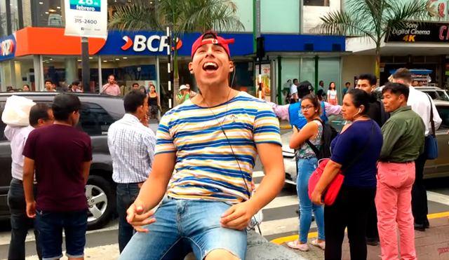 YouTube viral: peruano canta tema 'Tapir 590' por calles de Lima y así reaccionan los peatones [VIDEO] 