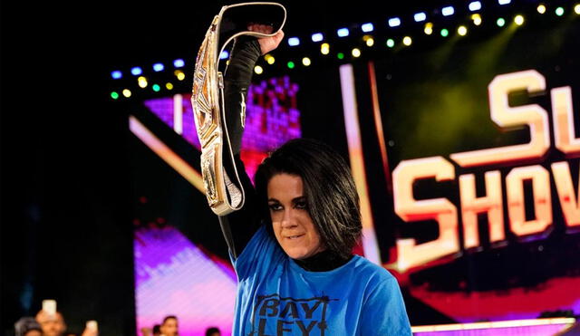 Bayley retuvo el título femenil de SmackDown en Super ShowDown 2020. Foto: WWE