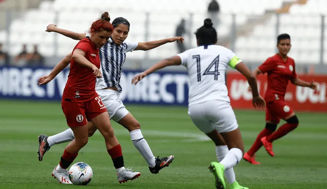 Conmebol paralizó licencias para fútbol femenino. | Foto: Rodolfo Contreras/GLR