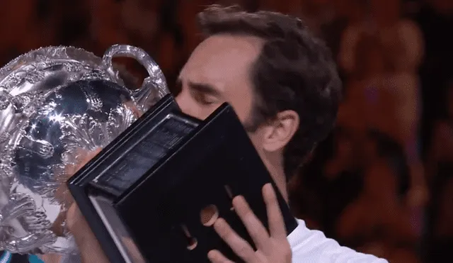  Roger Federer rompió en llanto tras ganar el Australia Open [VIDEO]