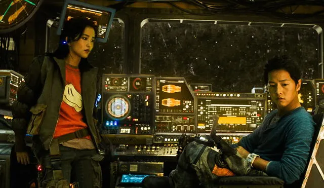 Desliza para ver más fotos de Song Joong Ki en Space sweepers. Foto:  Merry Christmas Entertainment