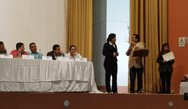 Junín: candidato Javier Yauri protagonizó vergonzoso incidente en firma de compromiso