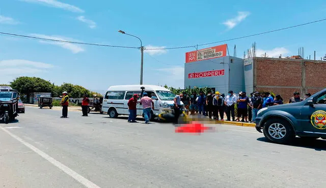 Personas fallecieron producto de accidente de tránsito en el ingreso a distrito de Monsefú.