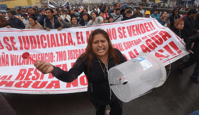 Carabayllo: Vecinos bloquean carretera a Canta para exigir agua y desagüe [VIDEO]
