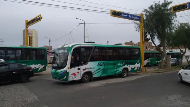 Transportistas reclaman en Trujillo para que municipalidad modifique su ruta