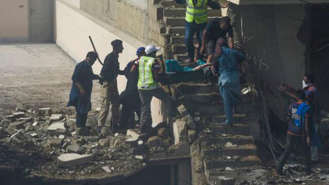 Accidente aéreo en Pakistán. Foto: AFP.