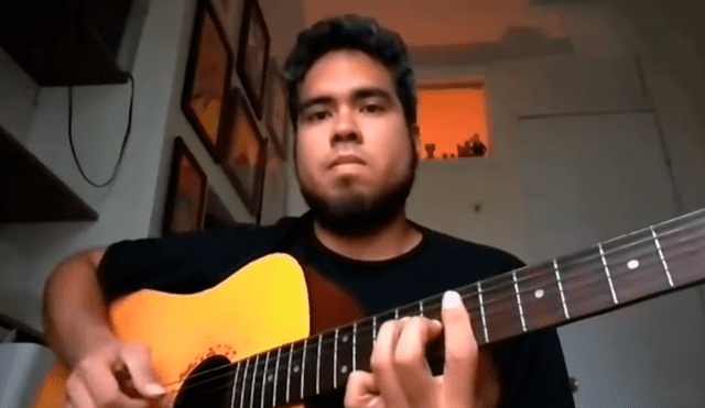 En Facebook, un joven peruano interpretó la popular canción de la agrupación de cumbia y causó furor.