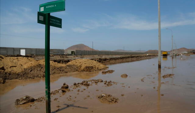 Desborde del río Chilca bloquea el acceso a Pucusana | VIDEO
