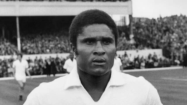 Eusebio fue el primer ganador de la Bota de Oro en la temporada 1967/1968 con 40 goles. (Foto: Getty Images)