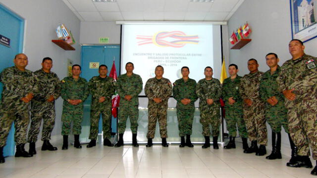 Reunión entre brigadas fronterizas del Ejército del Perú y Ecuador