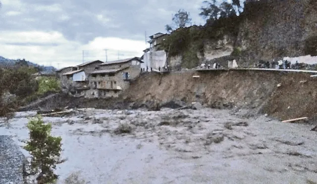 Un muerto y veinte viviendas colapsadas por lluvias en Pomabamba