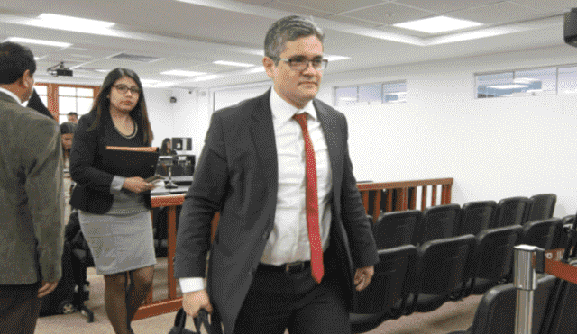 Fiscal Pérez alista denuncia contra Pedro Chávarry por lacrado de oficinas