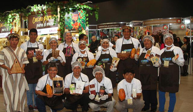 Productores de la frontera entre Perú y Colombia participan en Salón del Cacao y Chocolate