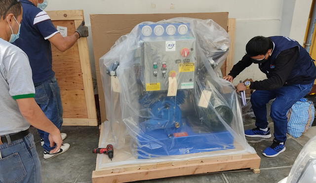 se instaló un nuevo equipo de compresión de alta presión para la planta del hospital regional docente Las Mercedes de Chiclayo.