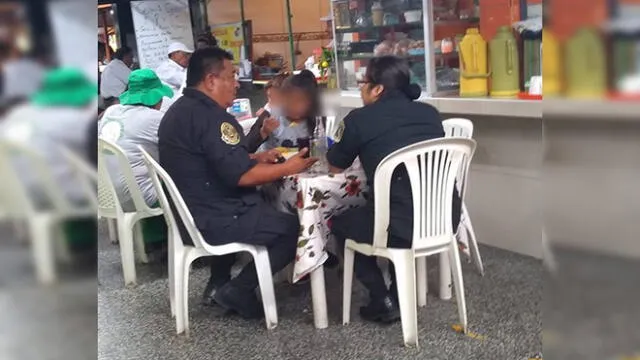 SJM: policías invitan a comer a niña que vendía dulces en la calle