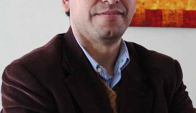 Pedro Grández, constitucionalista, profesor universitario, editor