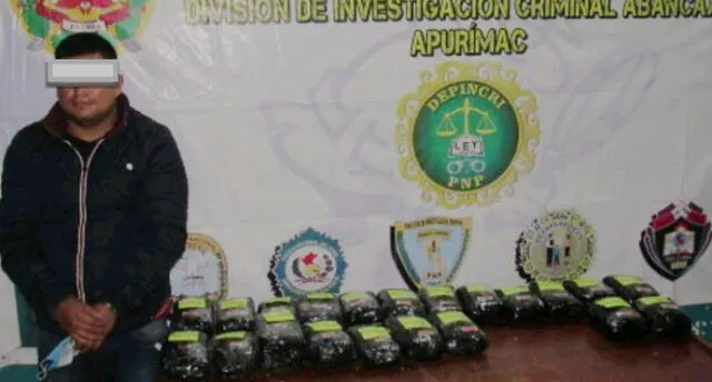 Chofer quedó detenido por transportar marihuana, en su vehículo de Apurímac hacia Cusco.