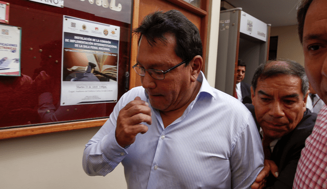 Félix Moreno: solicitarán levantamiento de su secreto bancario 