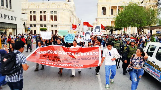 Chiclayo: jóvenes siguen en pie de lucha contra indulto a Fujimori [VIDEO]