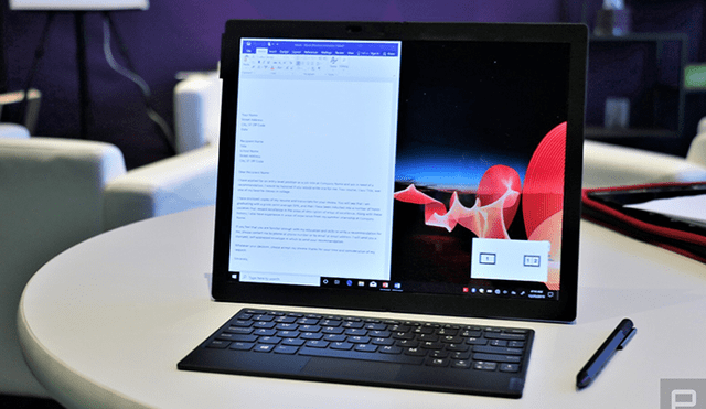 Así luce la nueva ThinkPad X1 Fold de Lenovo, la primera PC con pantalla plegable del mundo.| Foto: Chris Velazco / Engadget