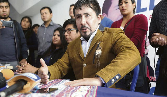Arequipa: Fiscal pide procesar a Cáceres Llica por el delito de falsificación material