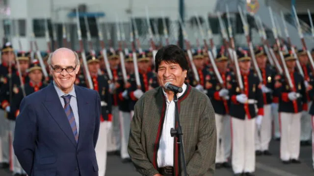 Evo Morales arribó a Lima para Gabinete Binacional que empieza este viernes