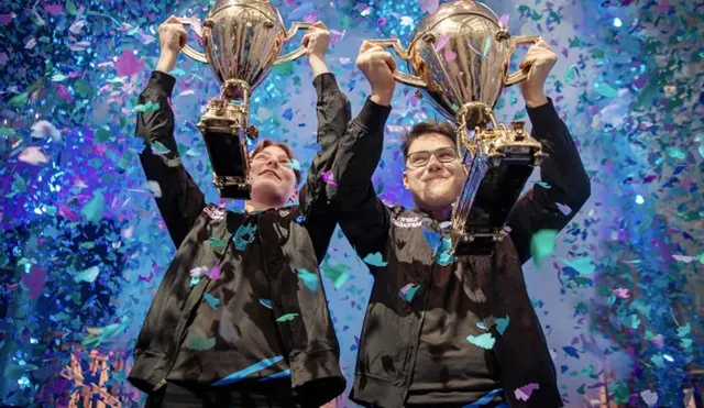 Aqua y Nyhrox ganan 3 millones de dólares en la final de dúos del Fortnite World Cup.