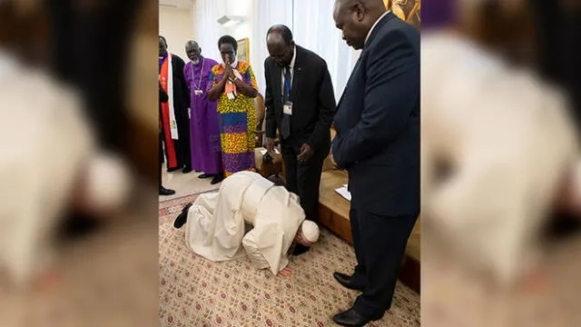 Papa Francisco besa los pies de líderes rivales de Sudán del Sur [VIDEO]