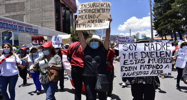 Madres protestan en Cusco