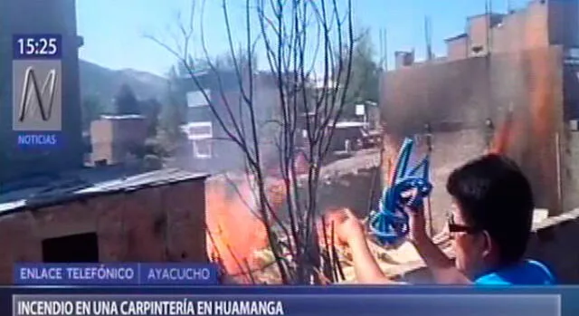 Ayacucho: incendio consumió carpintería de Huamanga [VIDEO]
