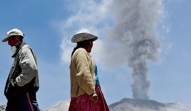 Pretenden crear 5 miradores turísticos para ver erupción de volcán Sabancaya
