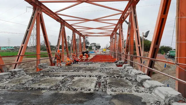 Reconstrucción de loza de puente Reque