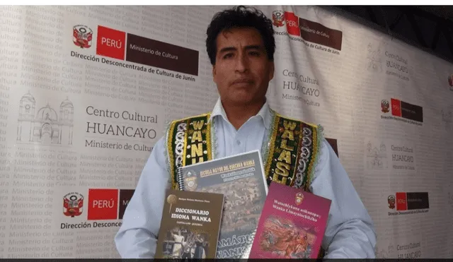 Traductor  huancaíno publica libros en Quechua Wanca
