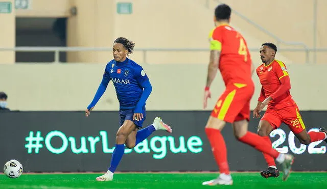 Carrillo juega en la liga árabe desde el 2018. Foto: Al-Hilal/Twitter