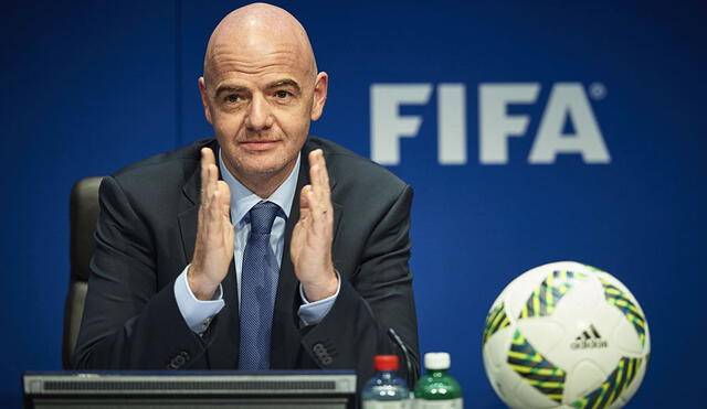 Gianni Infantino, presidente de la FIFA, aprobó la creación de un capital de urgencia para ayudar a los organismos afiliados. Foto: AFP.