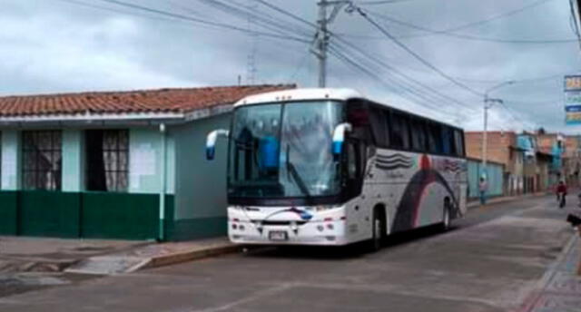Seis delincuentes asaltaron bus con 50 pasajeros en Juliaca.