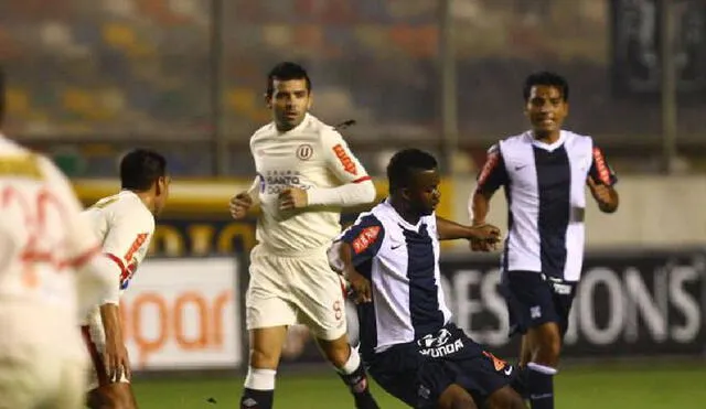 Alianza Lima y Universitario de Deportes se enfrentaron dos veces en 2011.