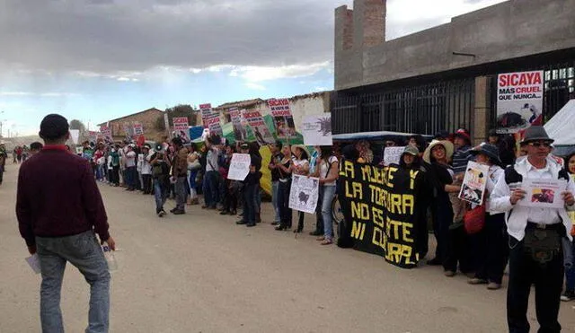 Huancayo: organizan plantón contra corrida de toros en Sicaya