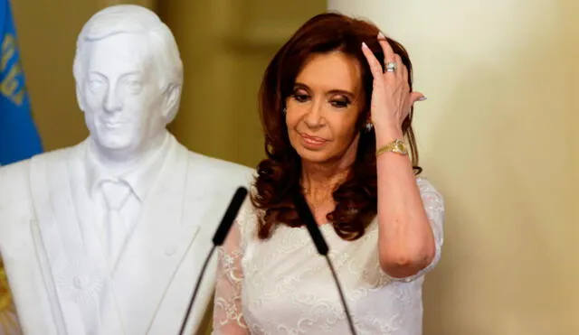 Juez procesa a Cristina Fernández por presunto lavado de dinero