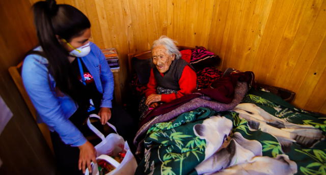Doña Juana es considerada la mujer más longeva del distrito de Polobaya, en Arequipa.
