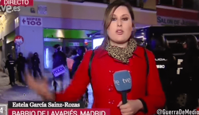 Vía YouTube: Periodista pasa incómodo momento en transmisión en vivo [VIDEO]