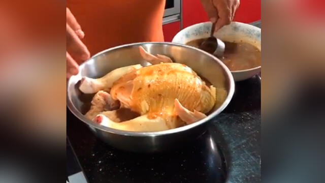 Desliza las imágenes para ver la receta del exquisito pollo a la brasa que podrás elaborar en tu propia casa. Foto: @mariafernandaalba