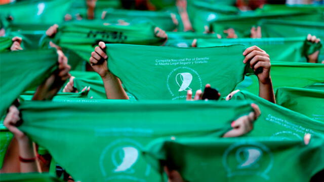 El pañuelo verde es el símbolo a favor del aborto legal en Argentina. Foto: difusión