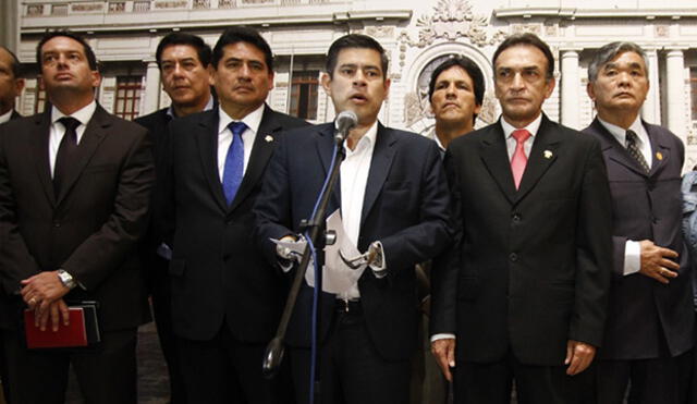 Congreso: Fuerza Popular propone vacar a alcaldes que no asistan a comisiones