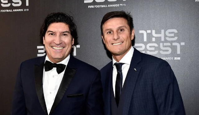 El chileno junto al argentino Zanetti.