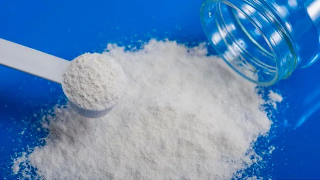 El nitrato de sodio es una sal incolora e inodora peligrosa, pues es tóxica al tacto y muy inflamable. Foto: Shutterstock.