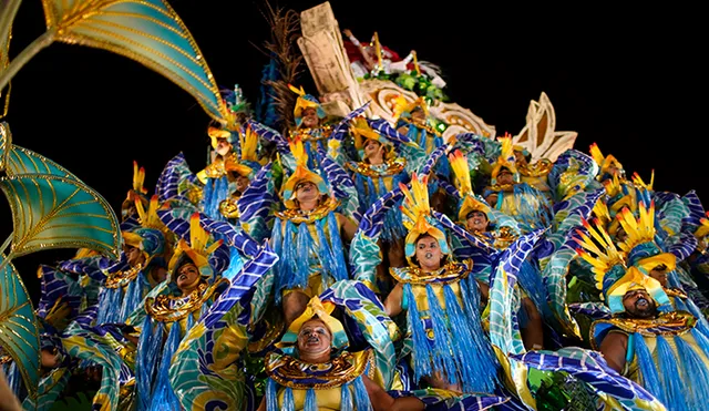 Van 217 personas accidentadas en el Carnaval de Río de Janeiro [FOTOS]